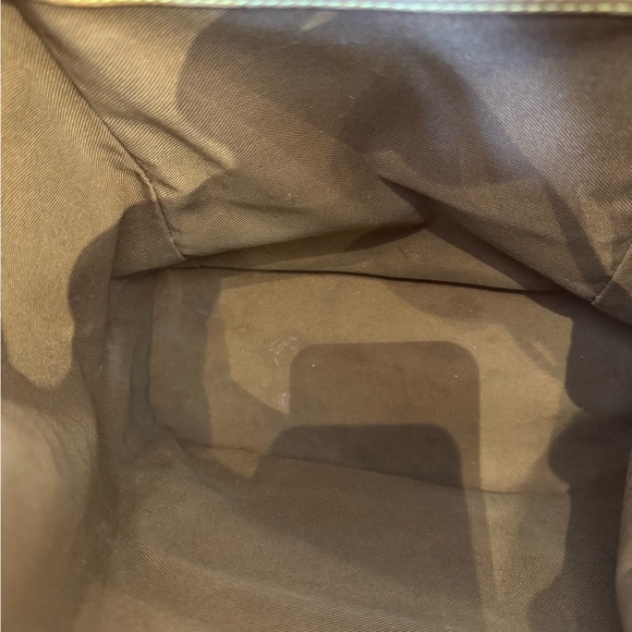 Louis Vuitton Monogram Montsouris Backpack MM - Picture 10 of 11